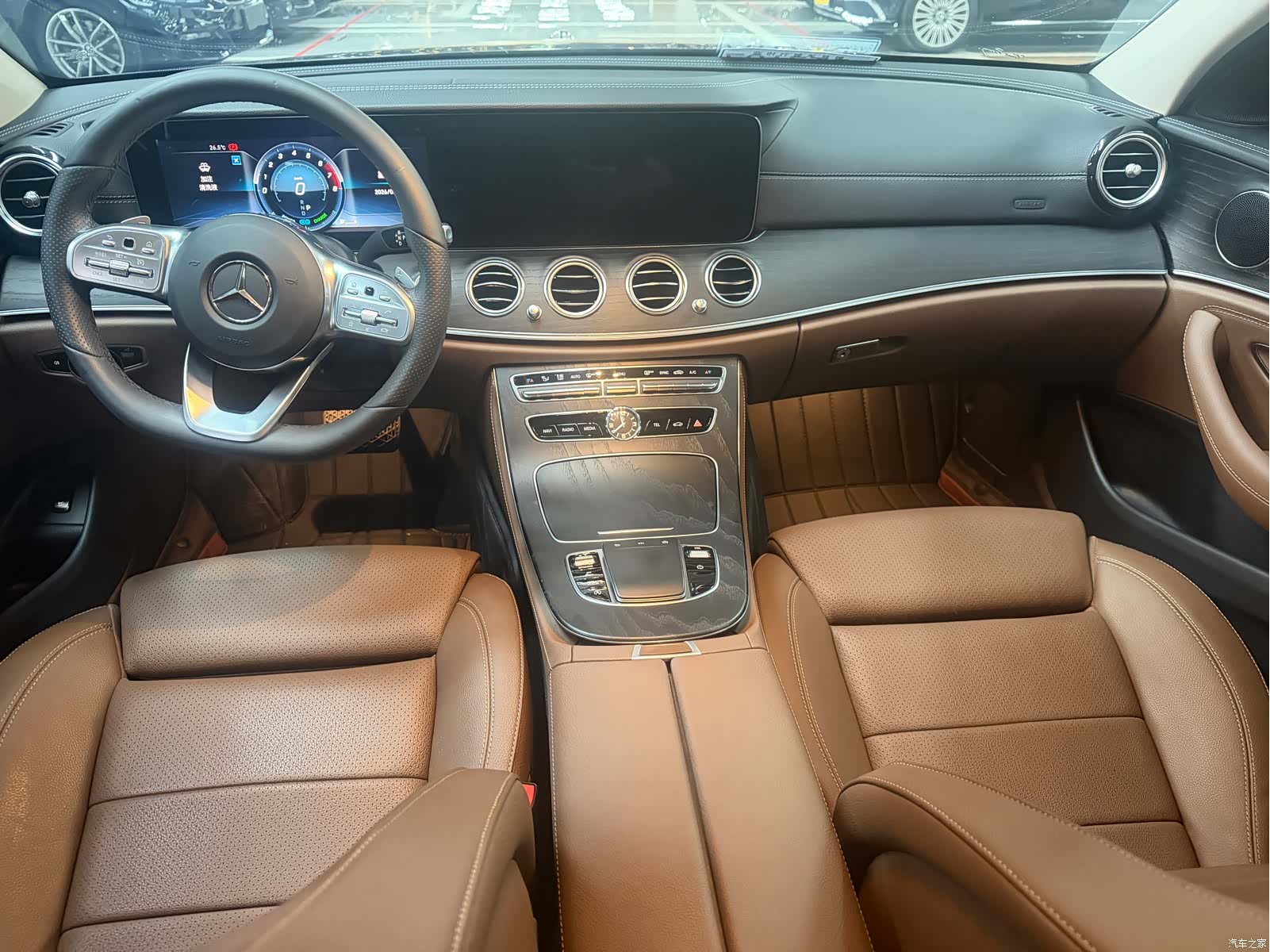 Mercedes-Benz E-Class, 2020 все фото