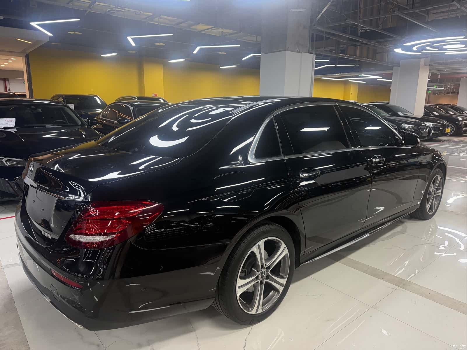 Mercedes-Benz E-Class, 2020 14
