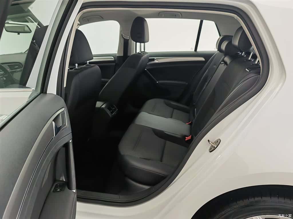Volkswagen Golf, 2018 15