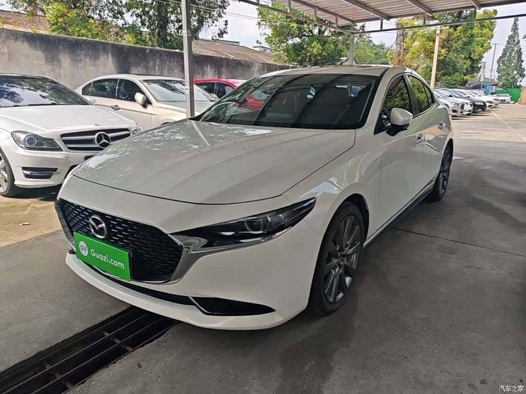 Mazda Mazda3, 2022 2