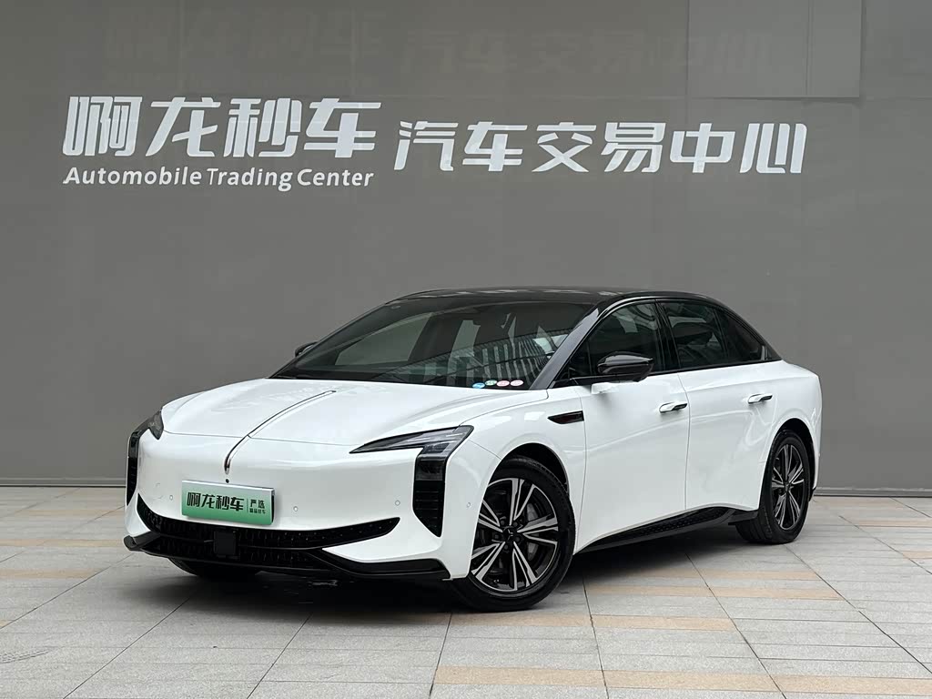 Hongqi EH7