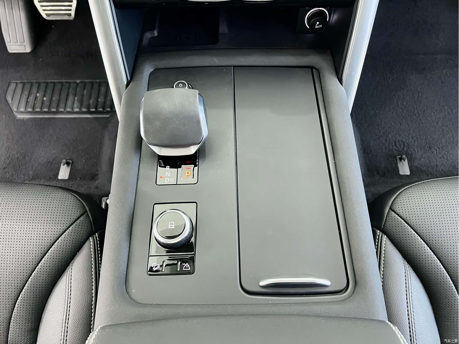 Land Rover Discovery, 2023 18
