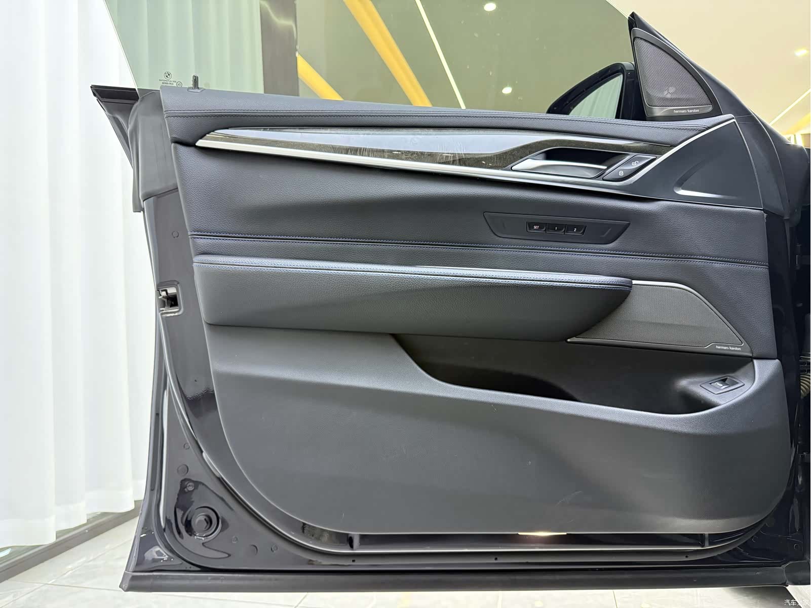 BMW 6 Series GT, 2023 3