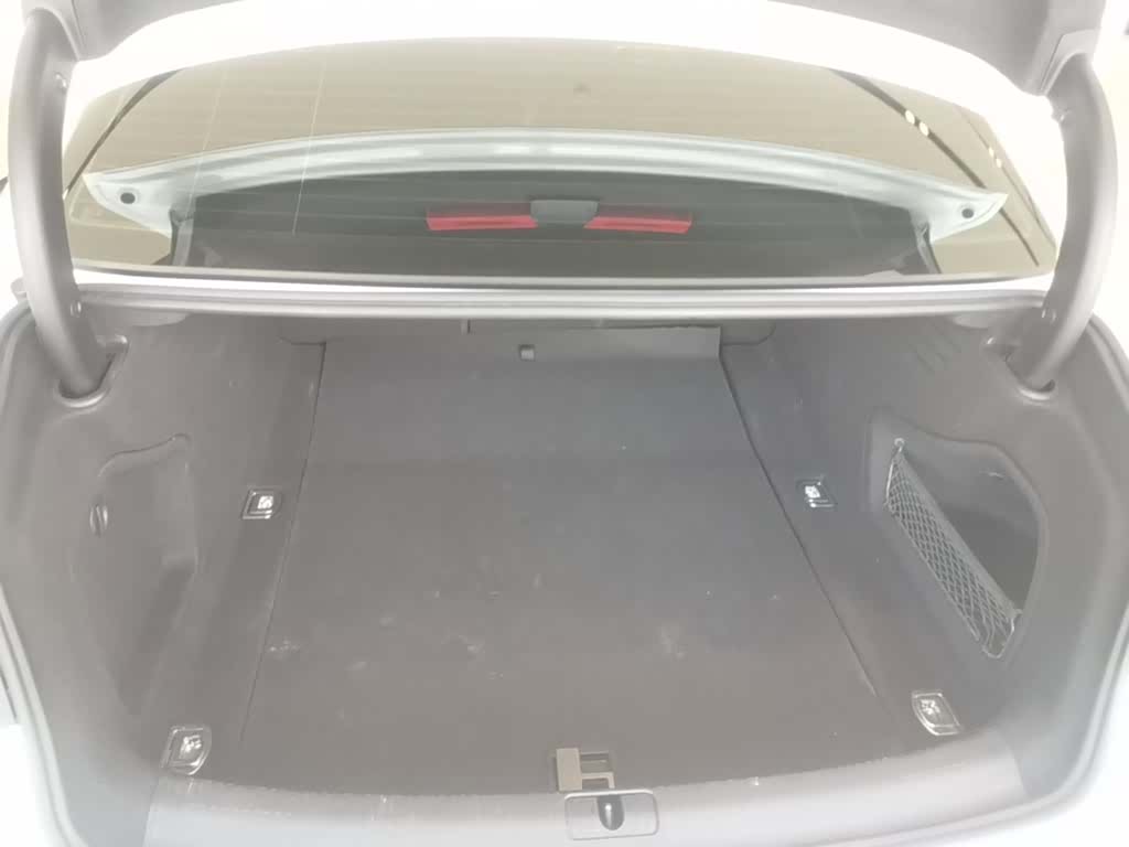 Audi A4L, 2024 19