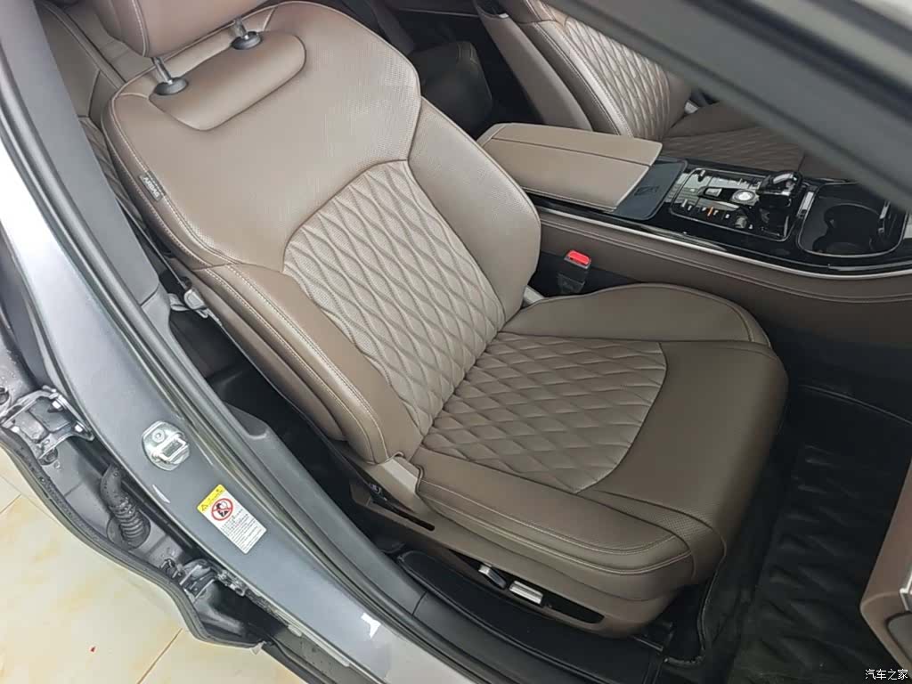BYD Han, 2022 25