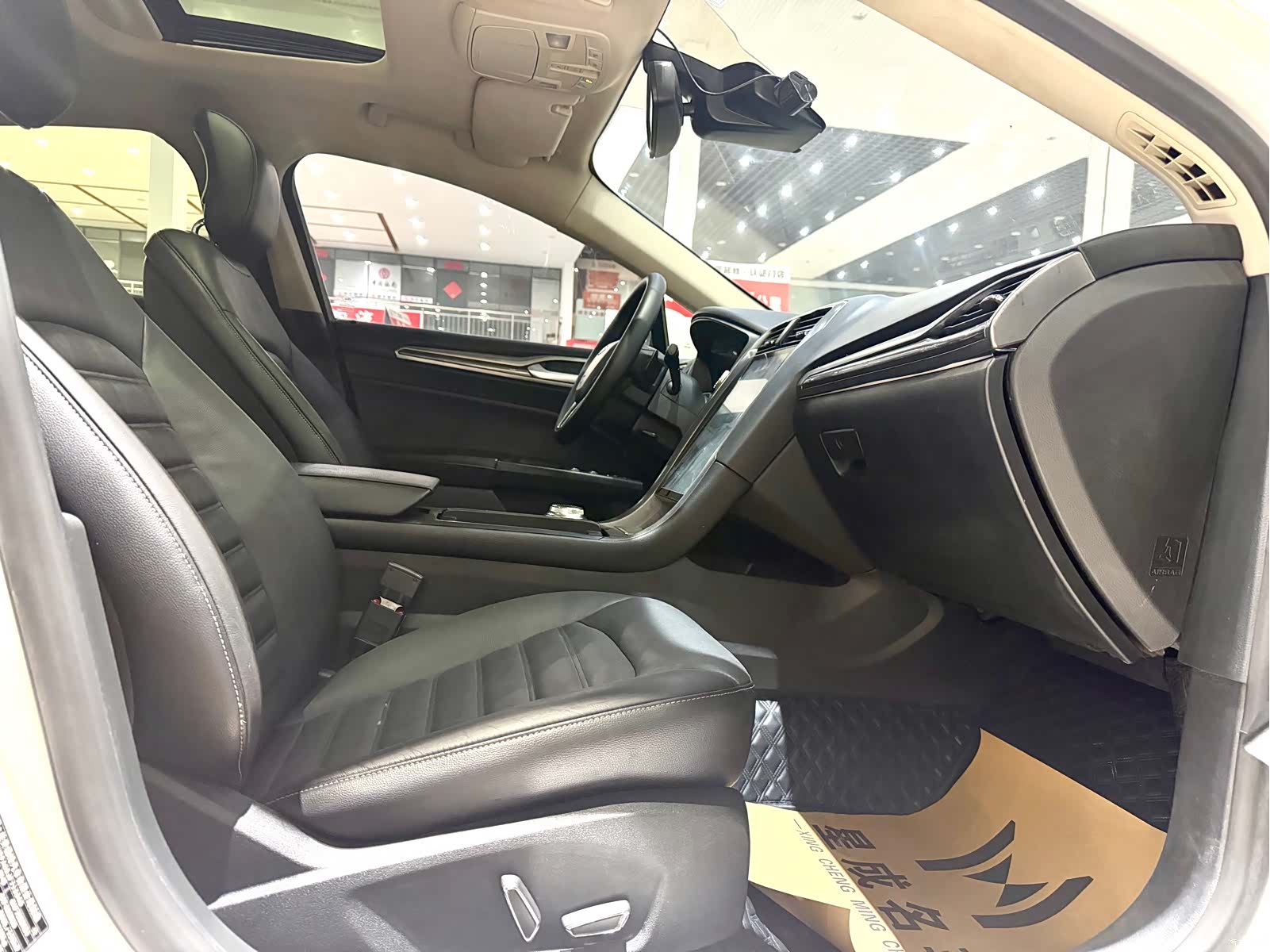 Ford Mondeo, 2018 3