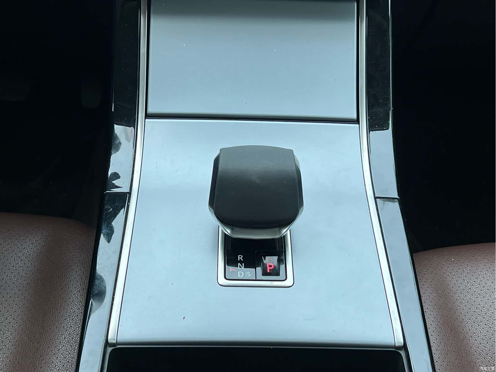 Land Rover Range Rover, 2024 12