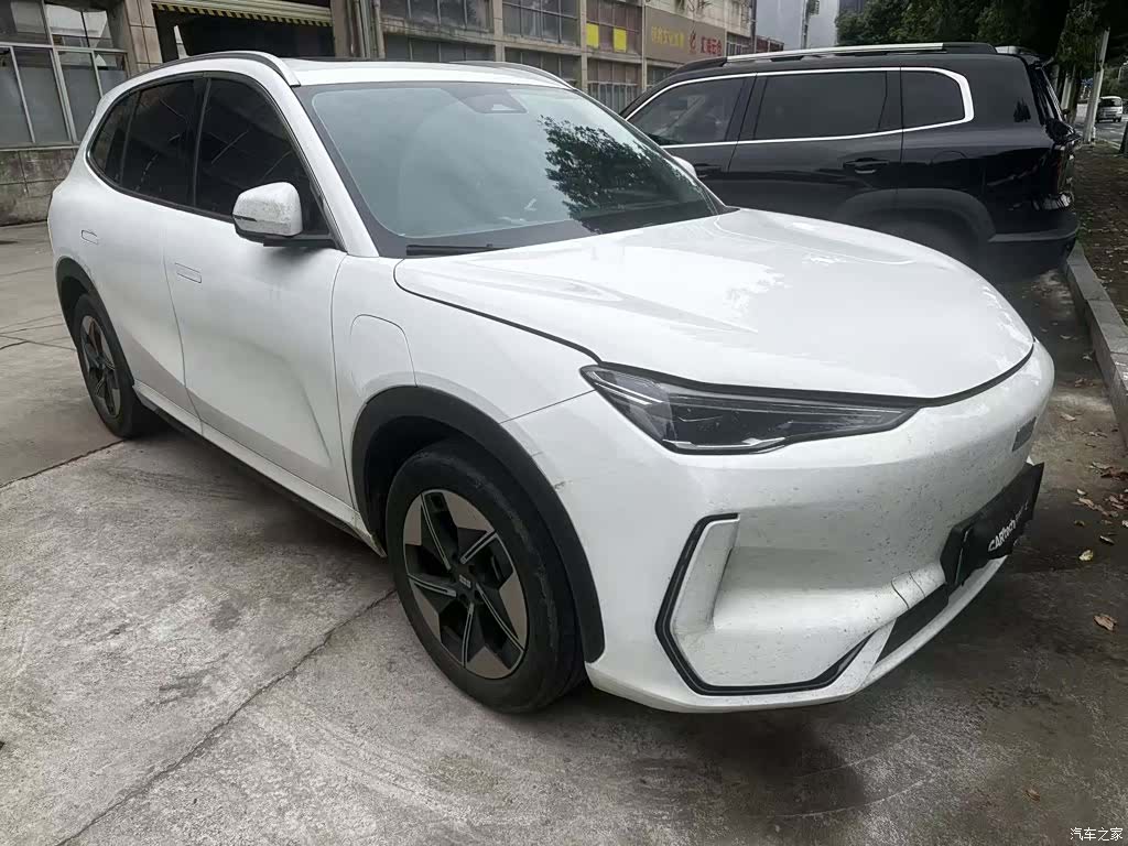 Geely Galaxy E5, 2025 2