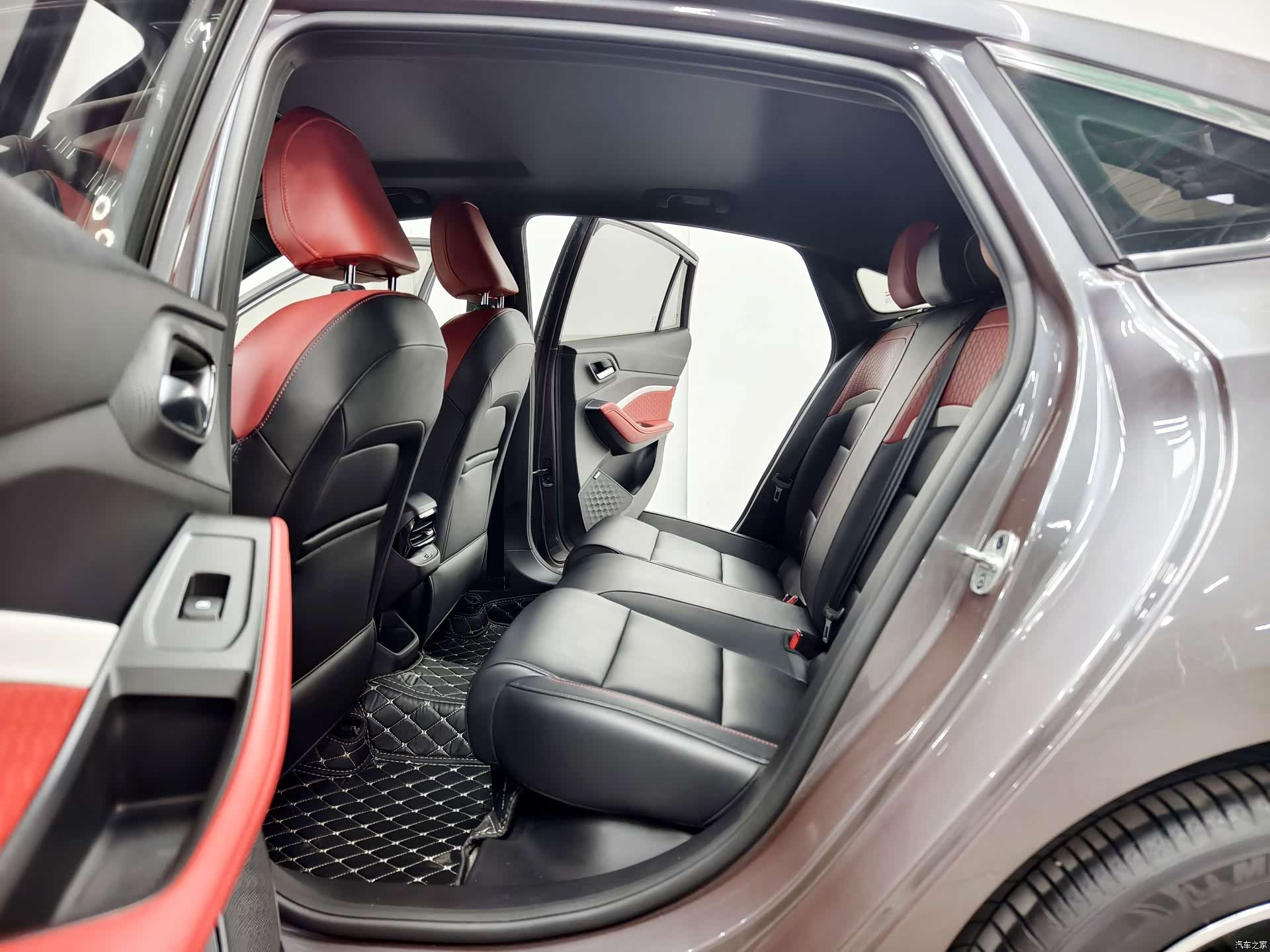 MG MG5, 2020 12
