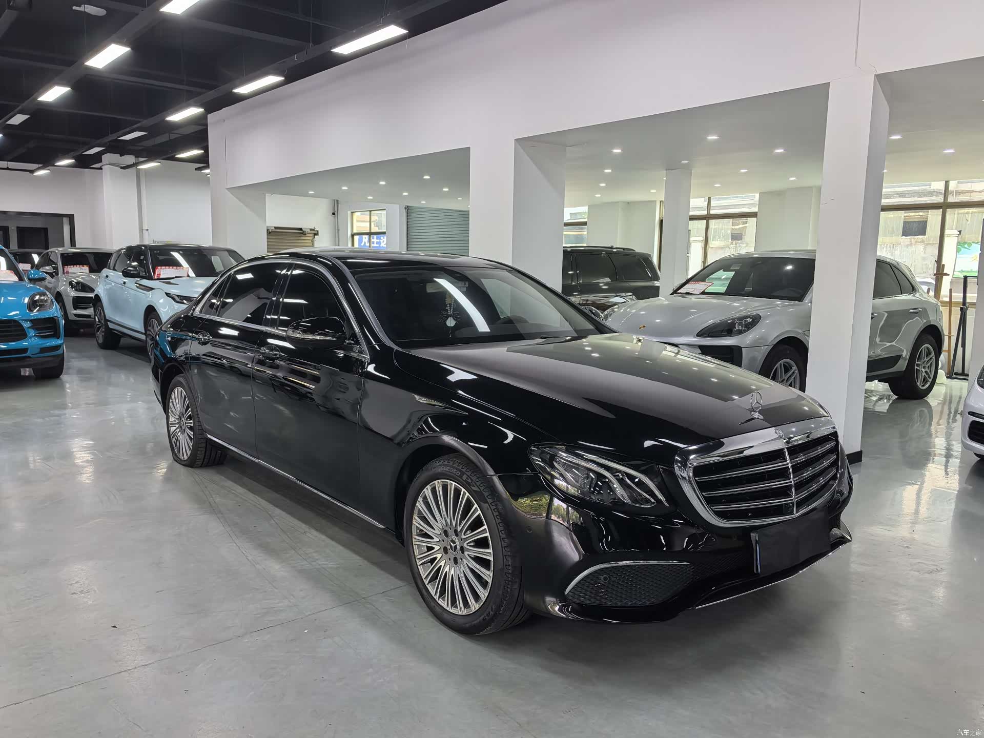Mercedes-Benz E-Class, 2020 3