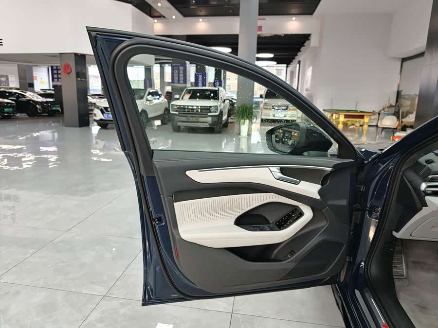 Audi A6L 2026, фото 19