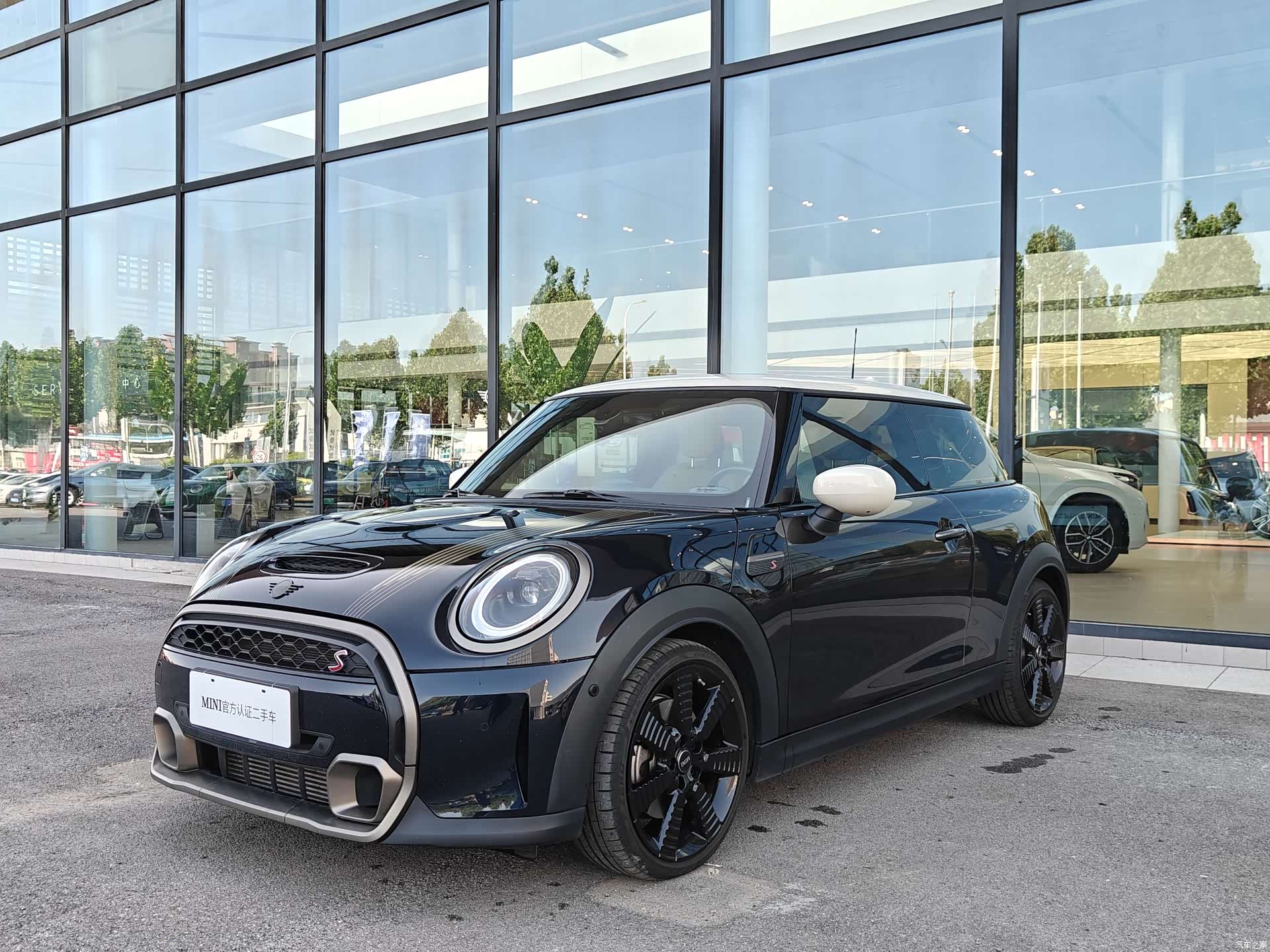 Mini Cooper, 2023 2