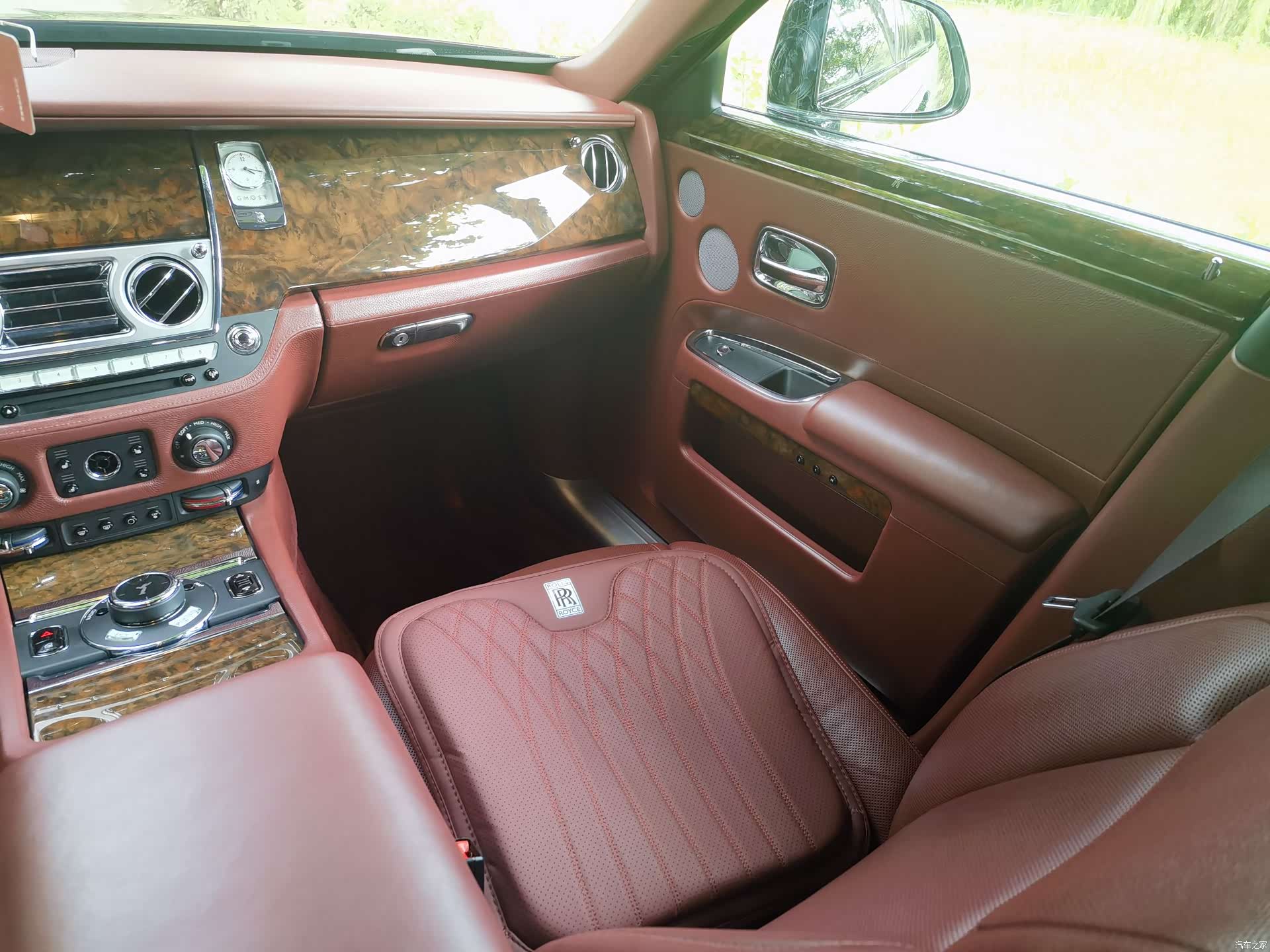 Rolls-Royce Ghost, 2017 17