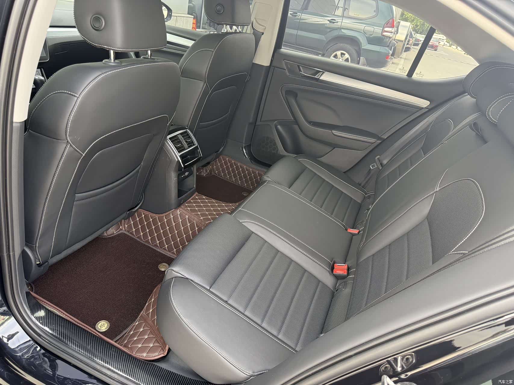 Skoda Superb, 2023 13