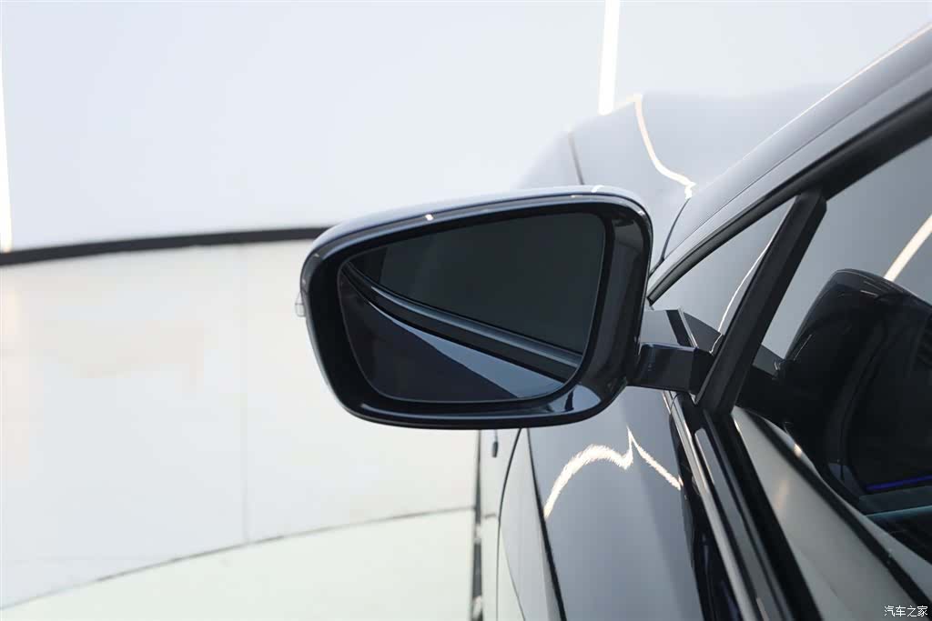 BMW 6 Series GT, 2024 17