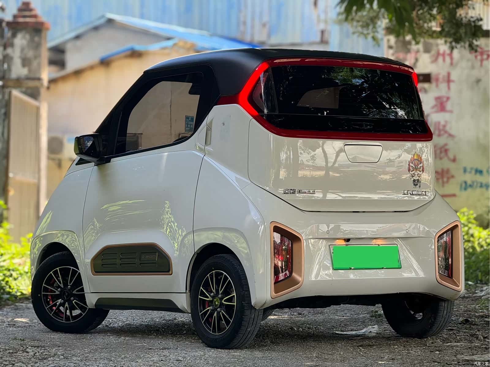 Wuling E200, 2021 4