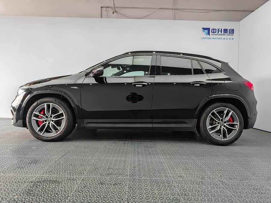 Mercedes-Benz GLA AMG 2024, фото 7