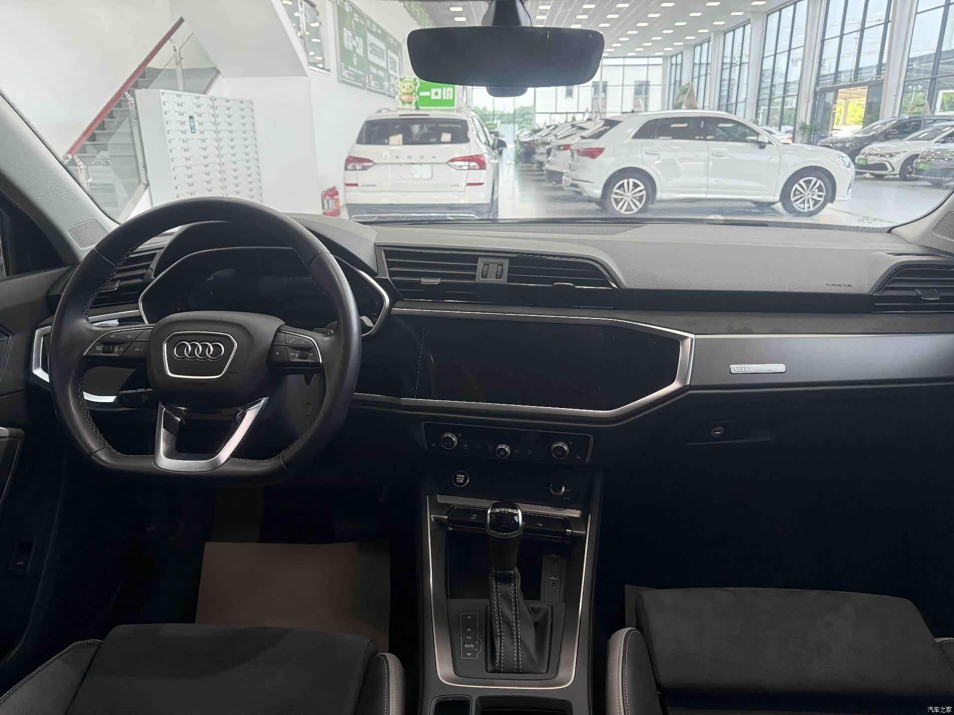 Audi Q3, 2023 18