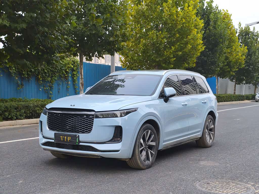 Li Auto ONE 2021 6 мест
