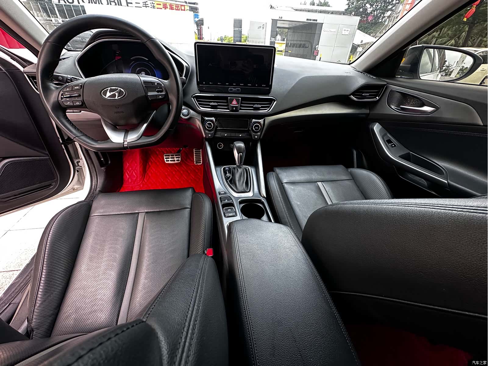 Hyundai Lafesta, 2019 все фото