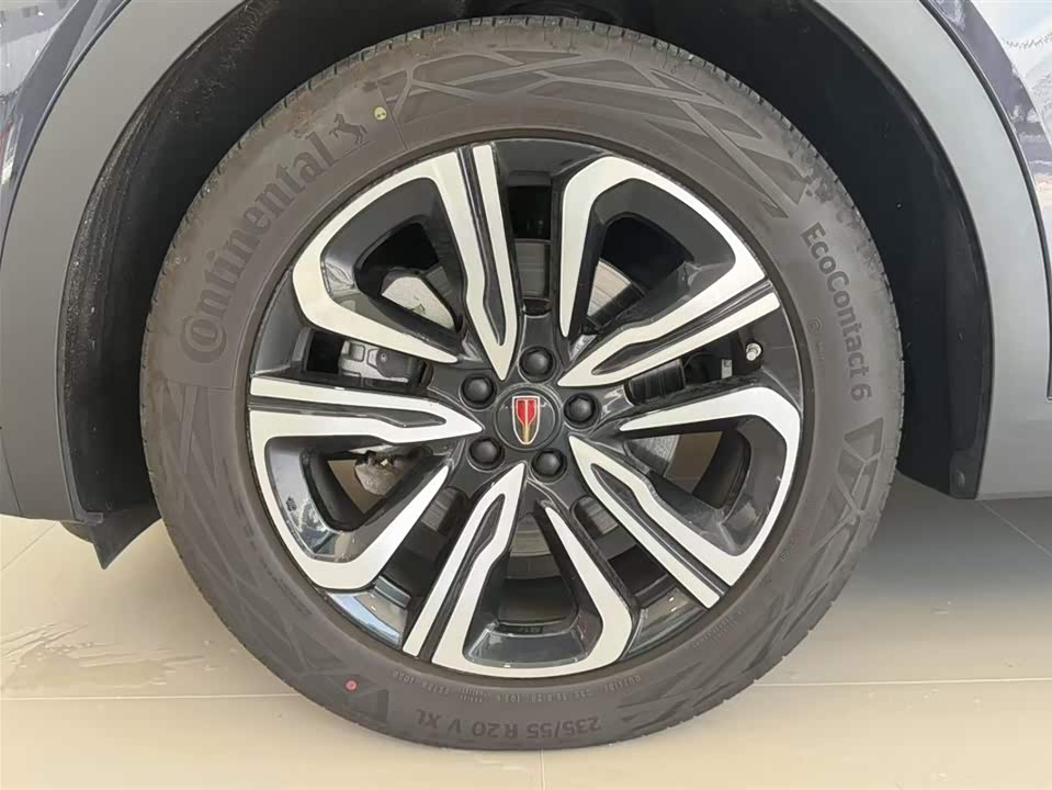 Hongqi HS7