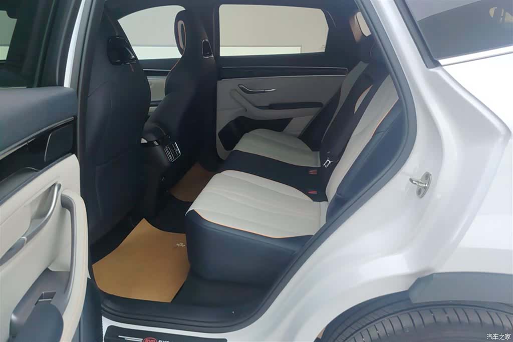 BYD Song, 2023 11