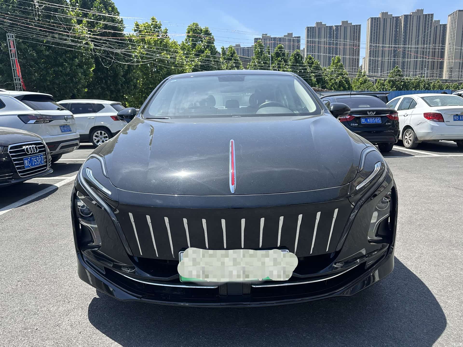 Hongqi QM5, 2022 2