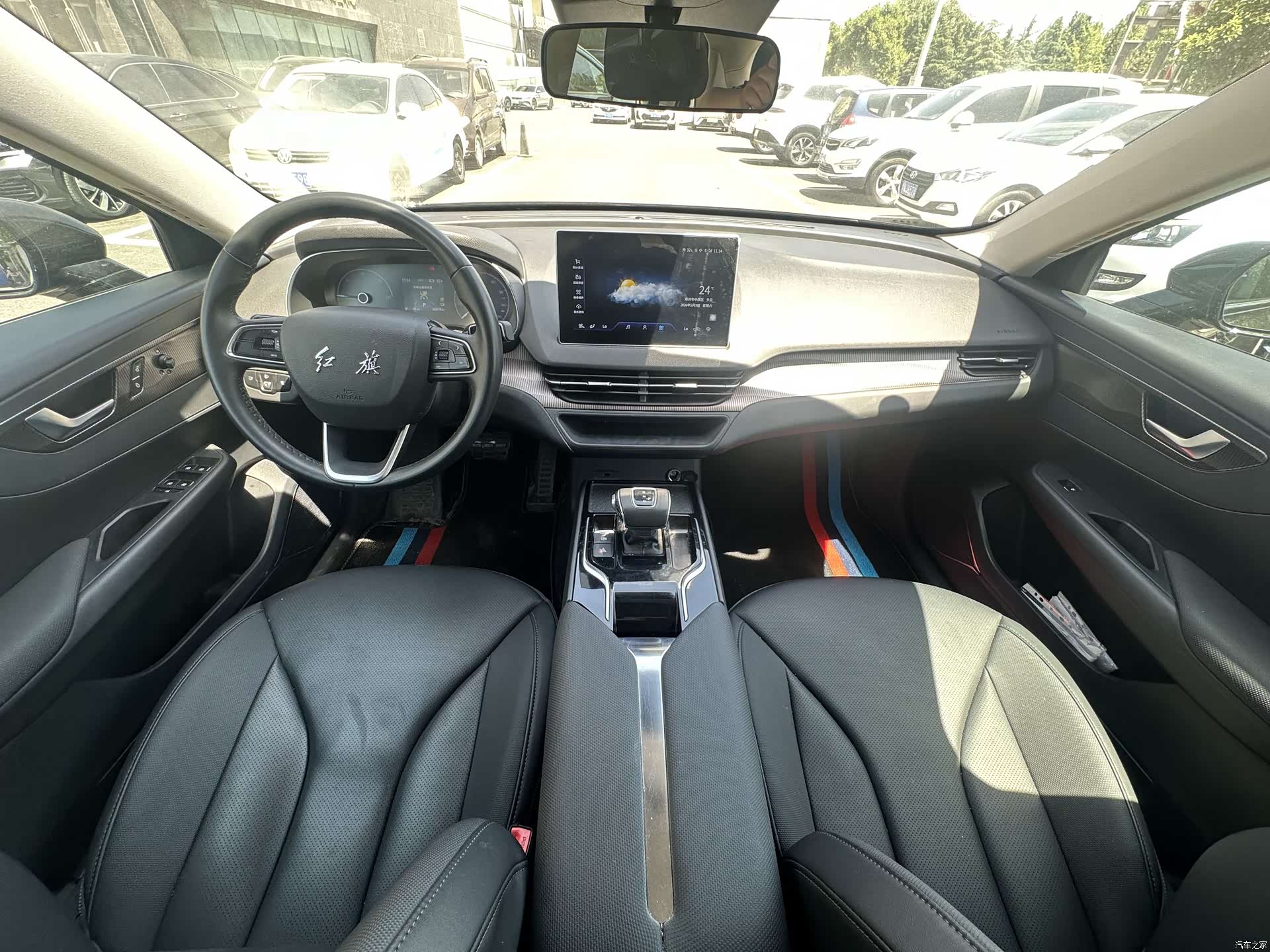 Hongqi QM5, 2022 13