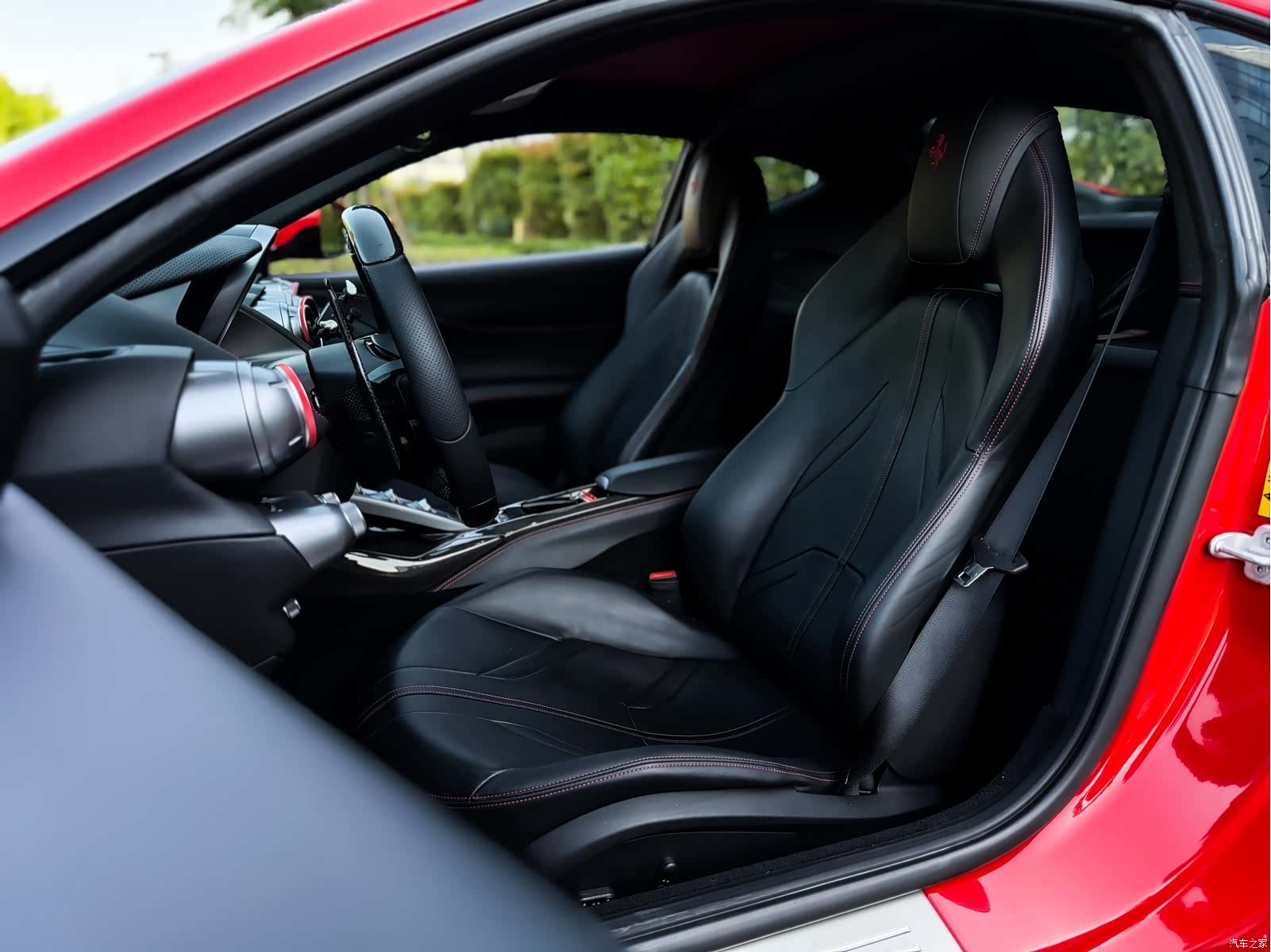 Ferrari 812, 2018 16