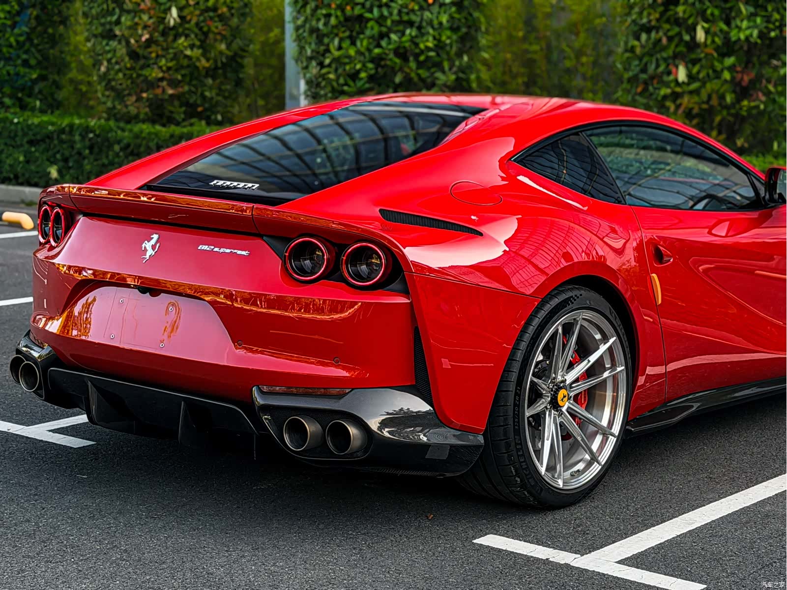 Ferrari 812, 2018 27