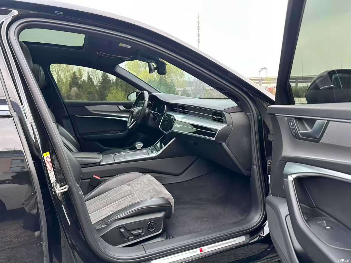 Audi A6L, 2022 4