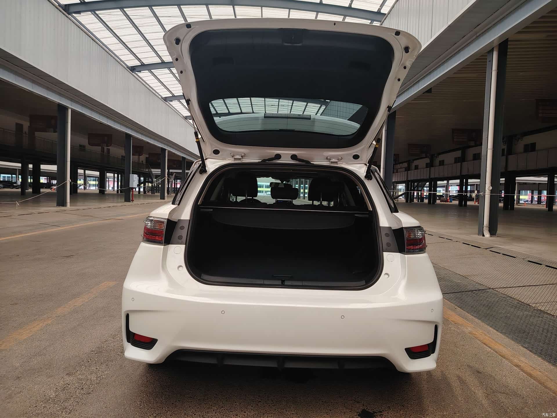 Lexus CT, 2017 16