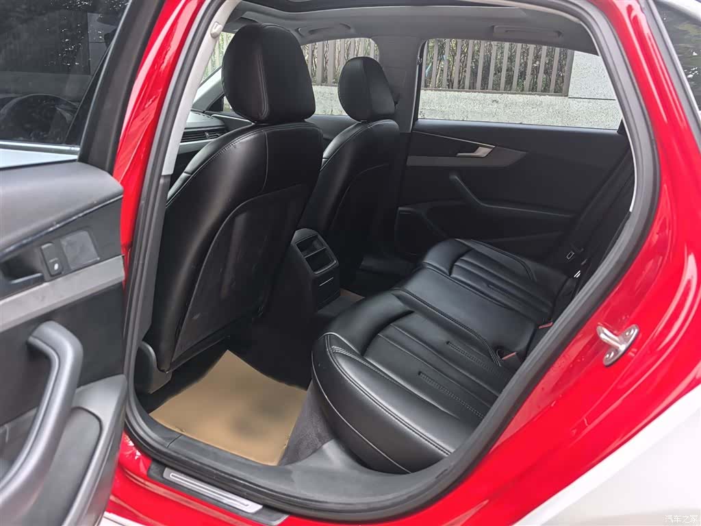 Audi A4L, 2019 13