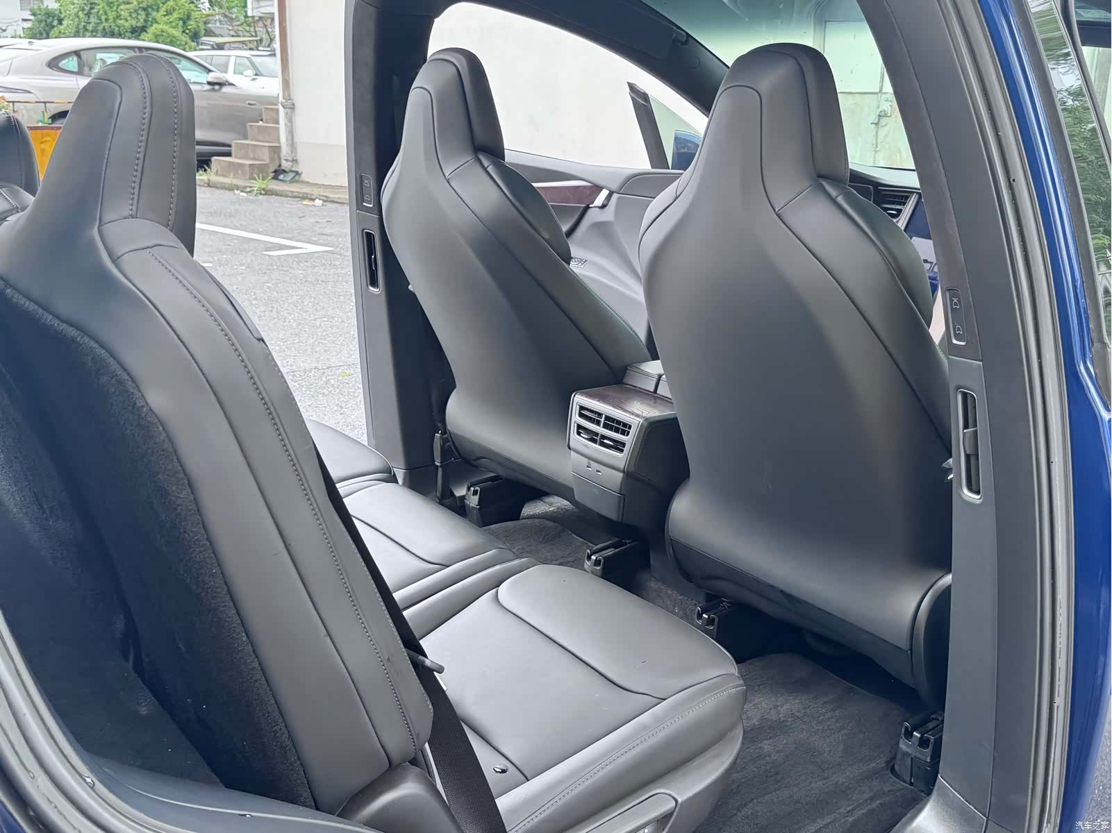 Tesla Model X, 2019 10