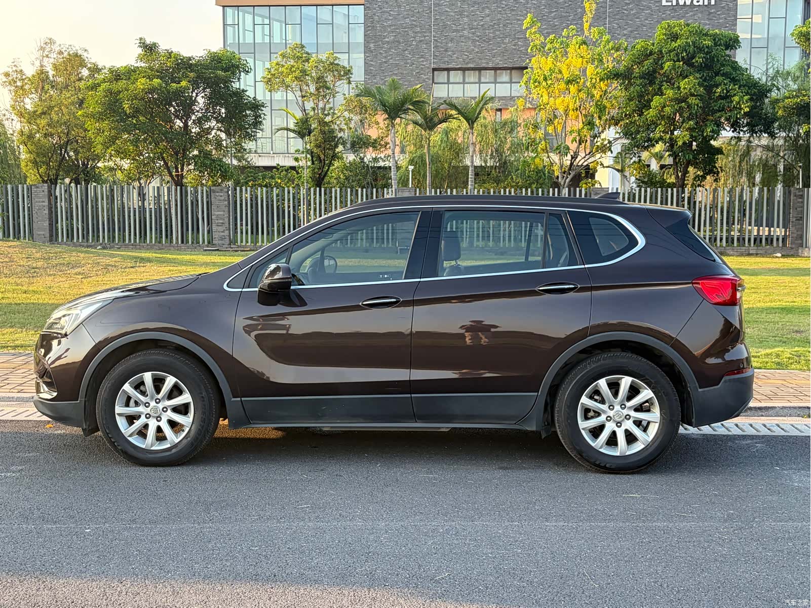 Buick Envision Plus, 2021 2