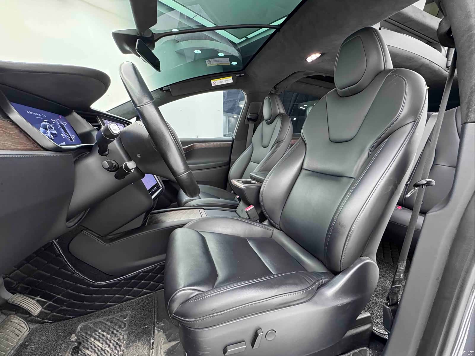 Tesla Model X, 2020 12