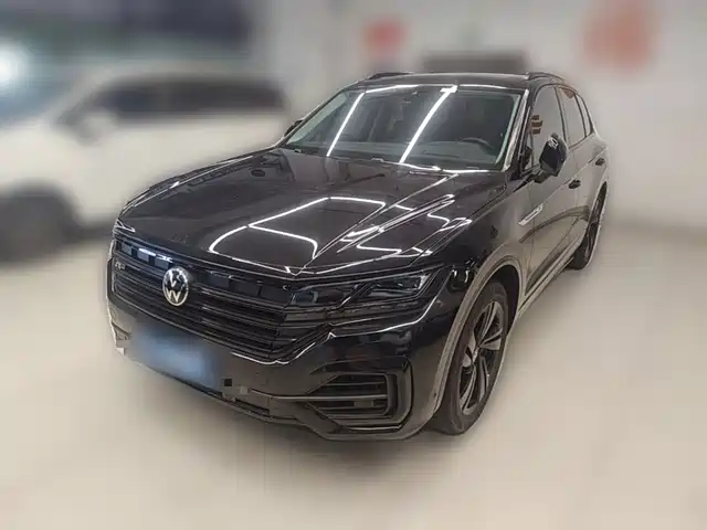 Volkswagen Touareg 2021 — купить из Китая под заказ