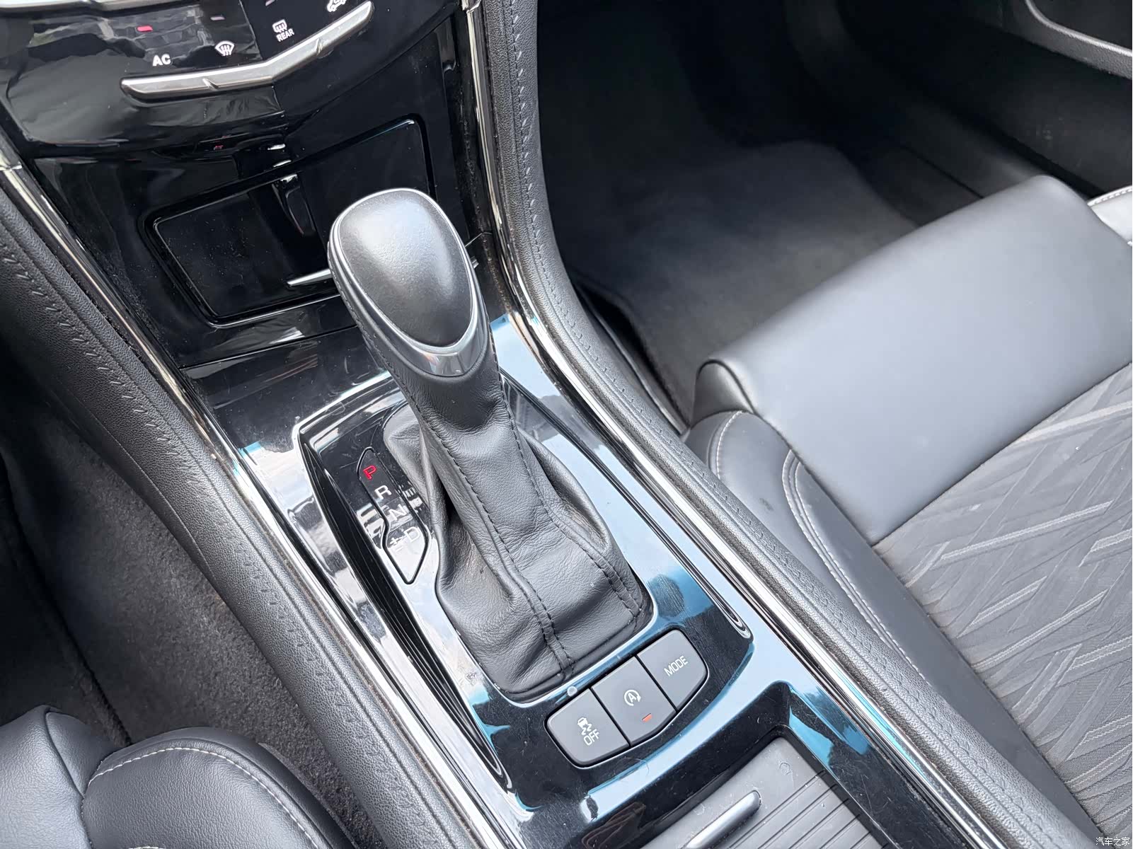 Cadillac ATS-L, 2018 17