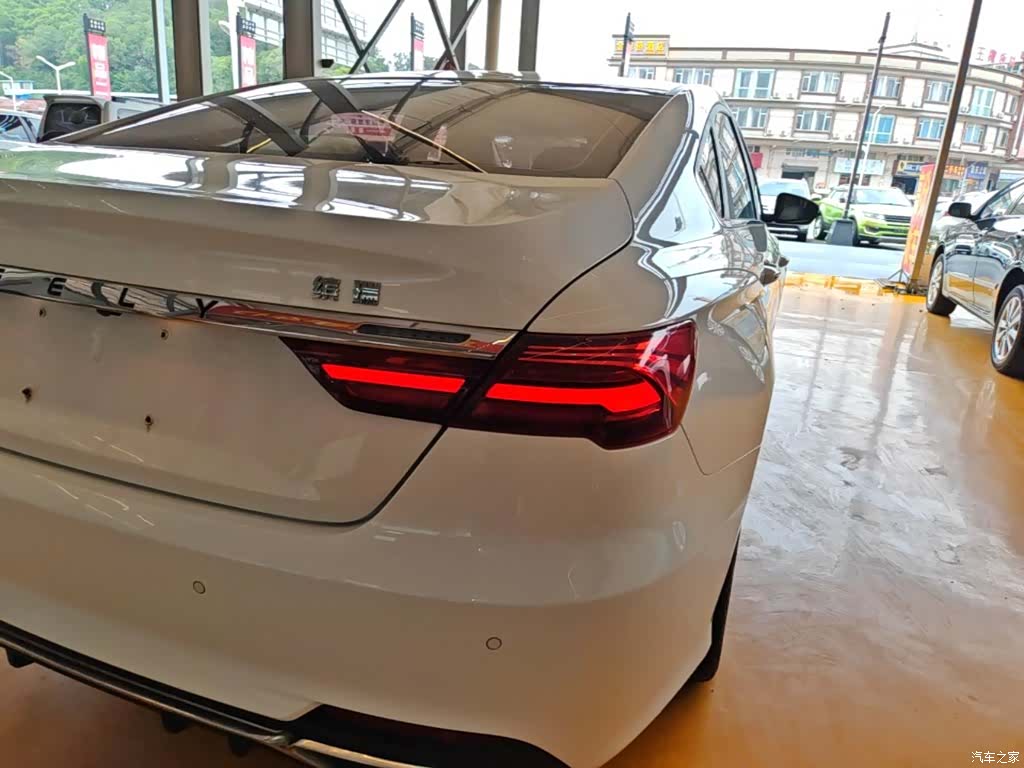 Geely Binray, 2019 24