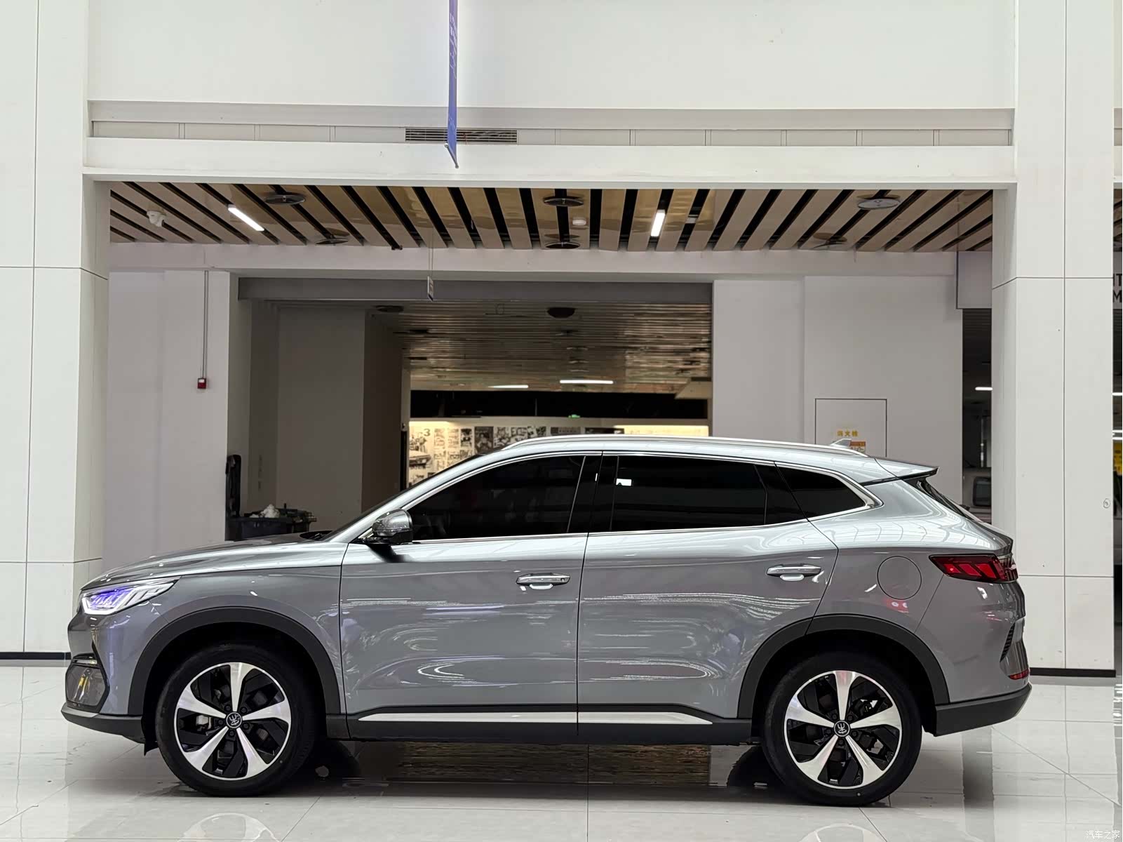 BYD Song, 2023 8