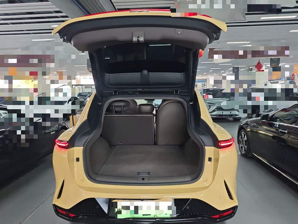 IM Motors Zhiji LS7 IM Motors Zhiji LS7