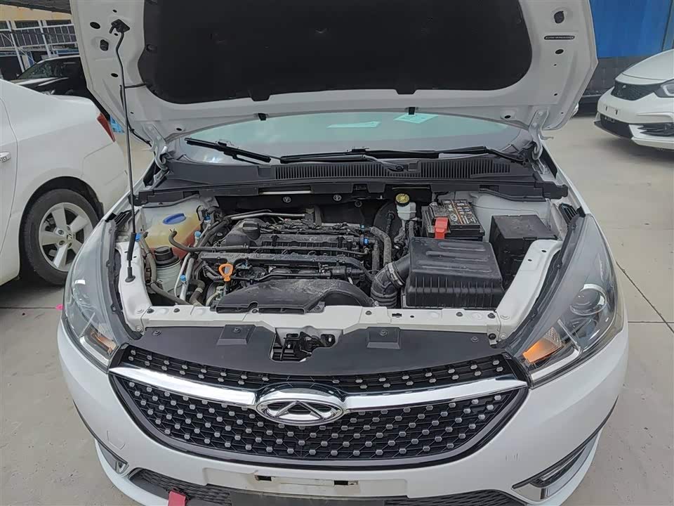 Chery Arrizo 5