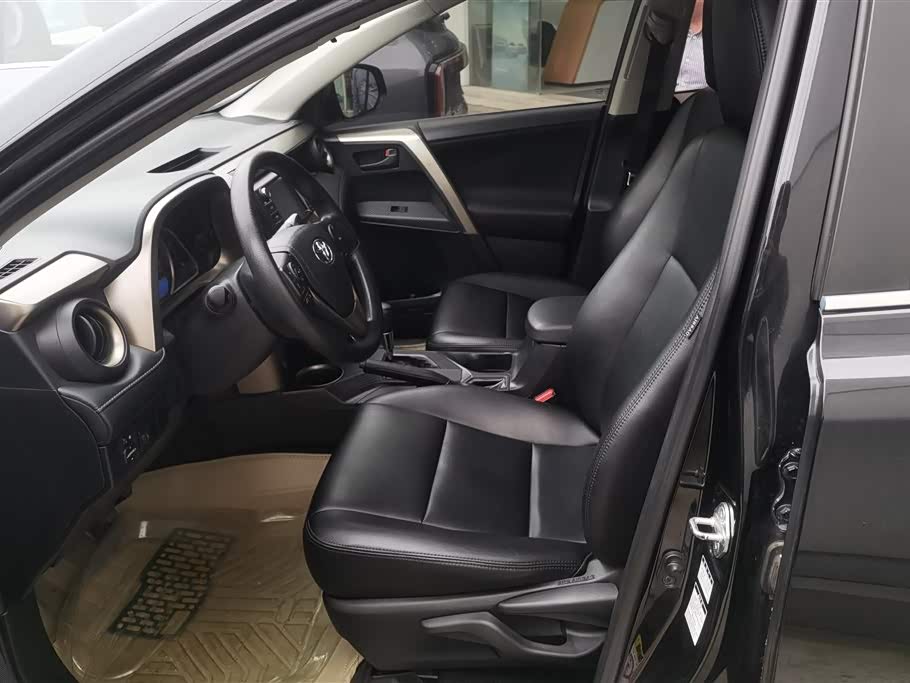 Toyota RAV4 Rongfang