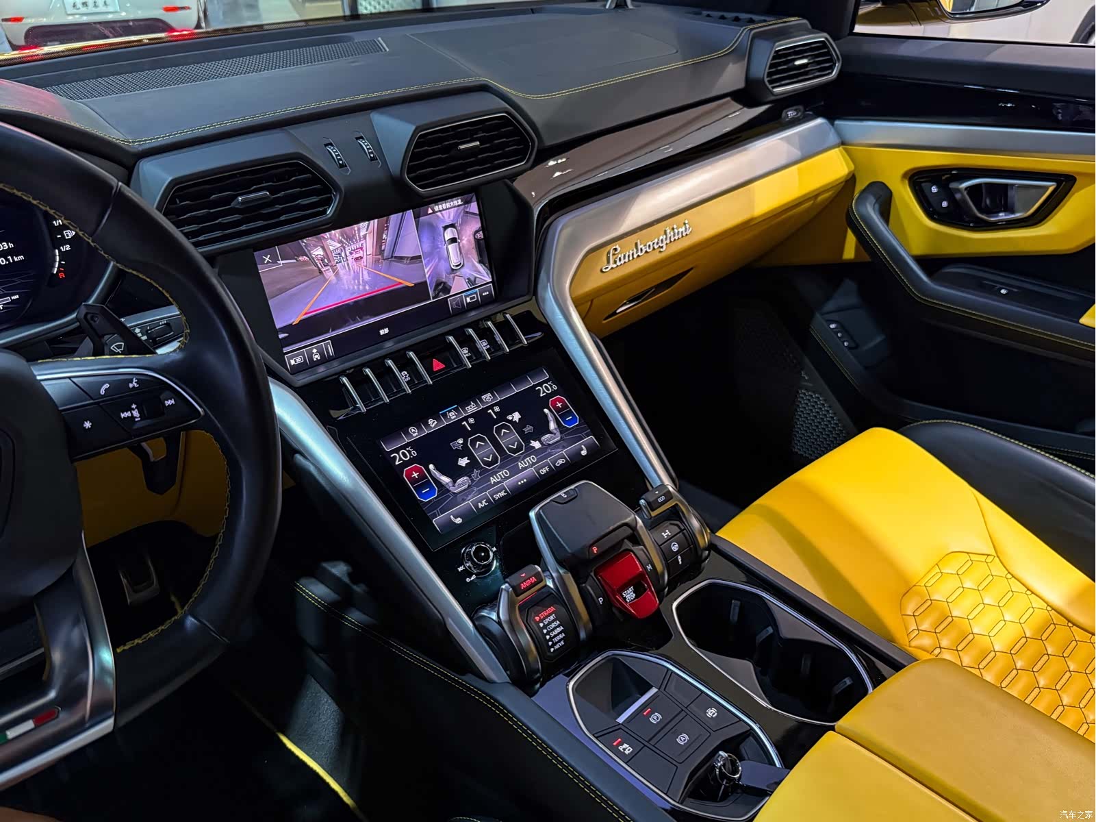 Lamborghini Urus, 2019 9
