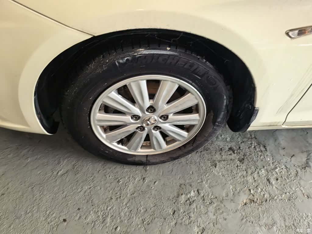 BAIC D50, 2016 23