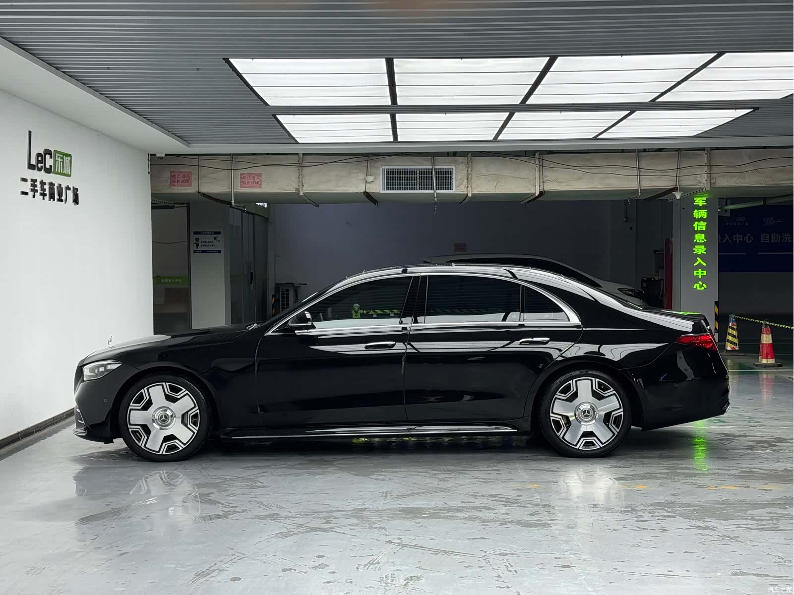 Mercedes-Benz S-Class, 2022 все фото