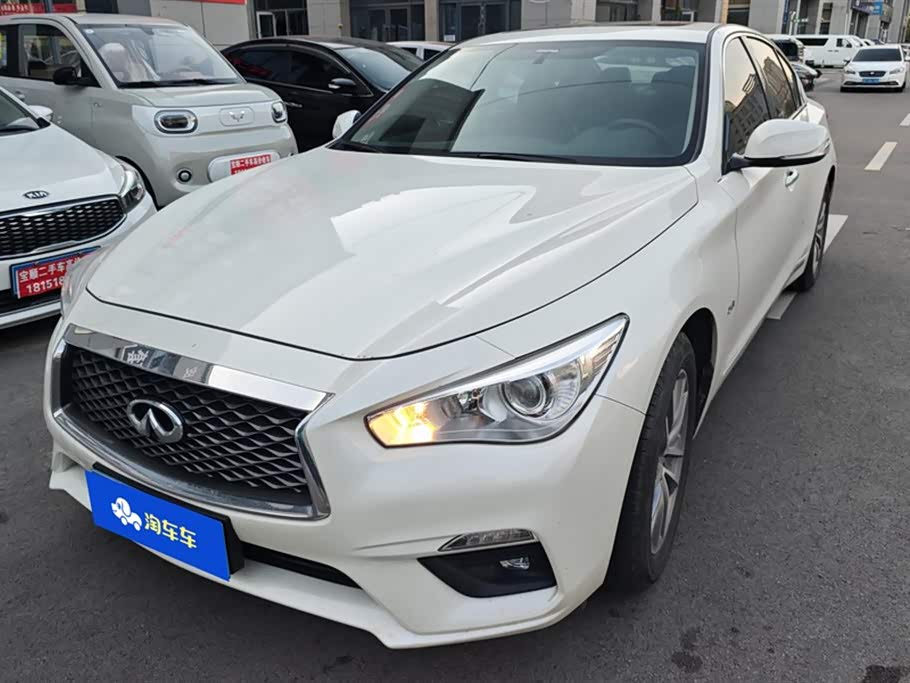 Infiniti Q50L