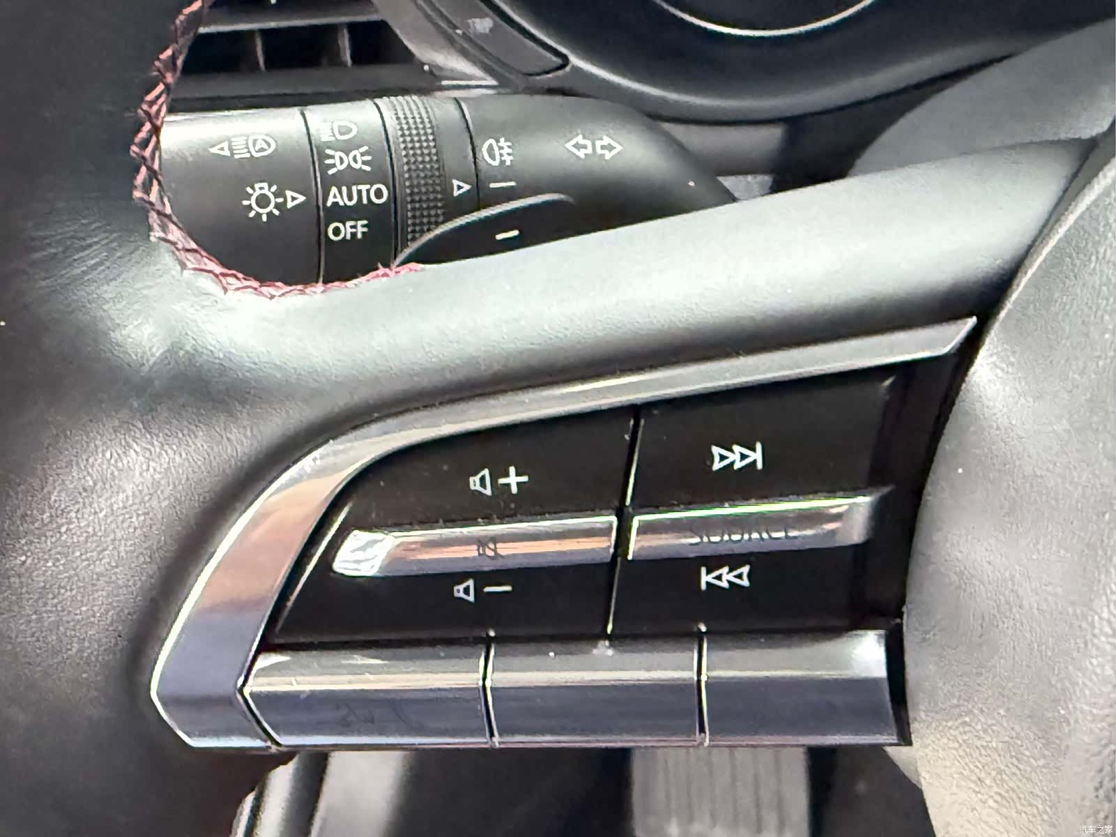 Mazda Mazda3, 2023 12