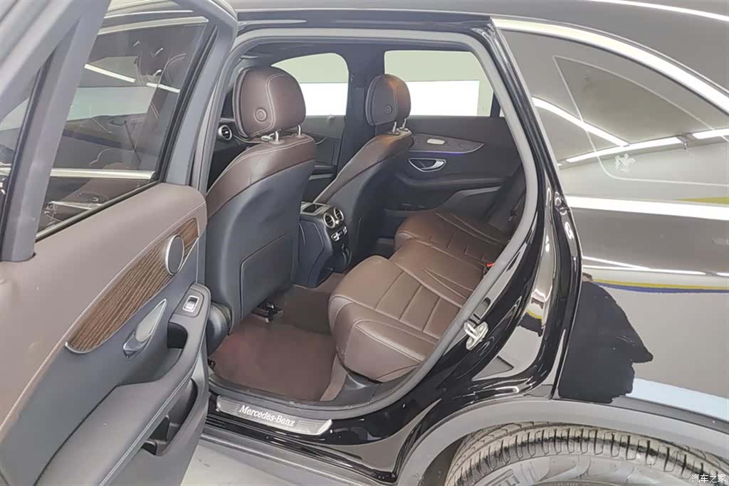 Mercedes-Benz GLC, 2022 11
