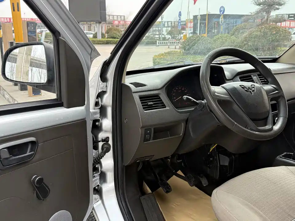 Wuling Wuling Rongguang S